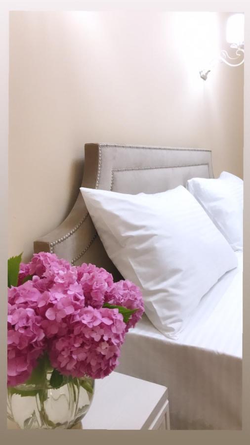 Hotel In Sukhum 수쿰 외부 사진