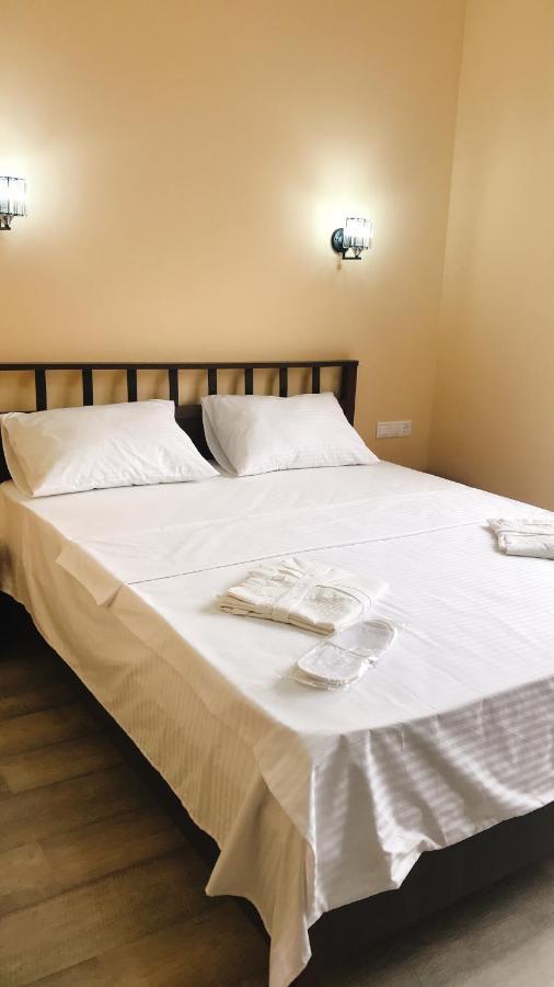 Hotel In Sukhum 수쿰 외부 사진