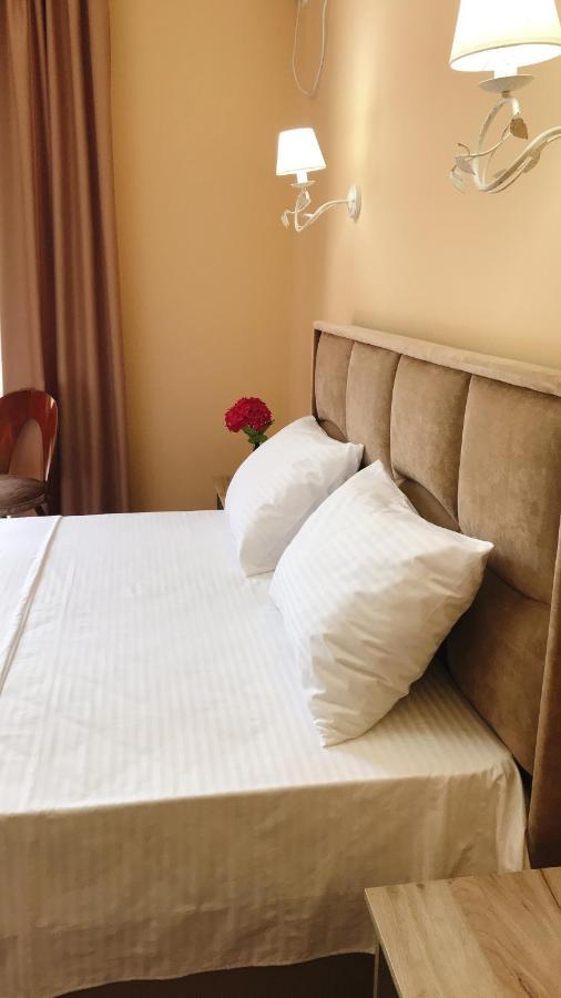 Hotel In Sukhum 수쿰 외부 사진