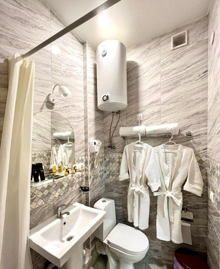 Hotel In Sukhum 수쿰 외부 사진