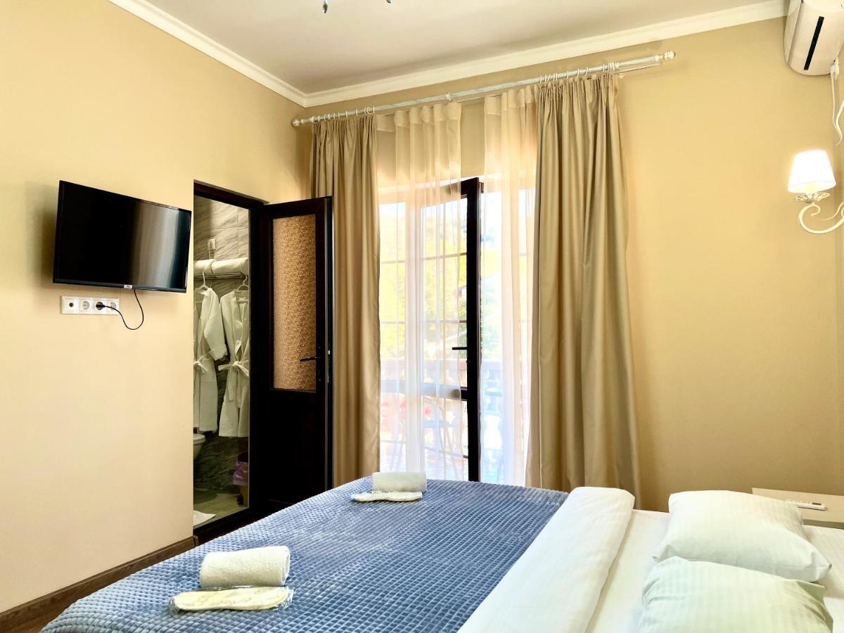Hotel In Sukhum 수쿰 외부 사진