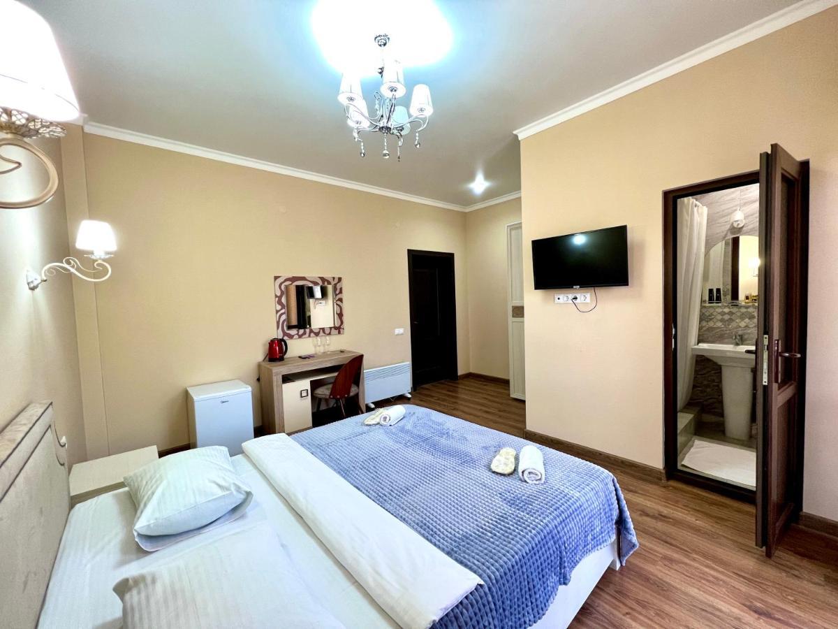 Hotel In Sukhum 수쿰 외부 사진